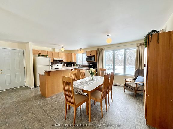 4th image of 1297 Barry Rd