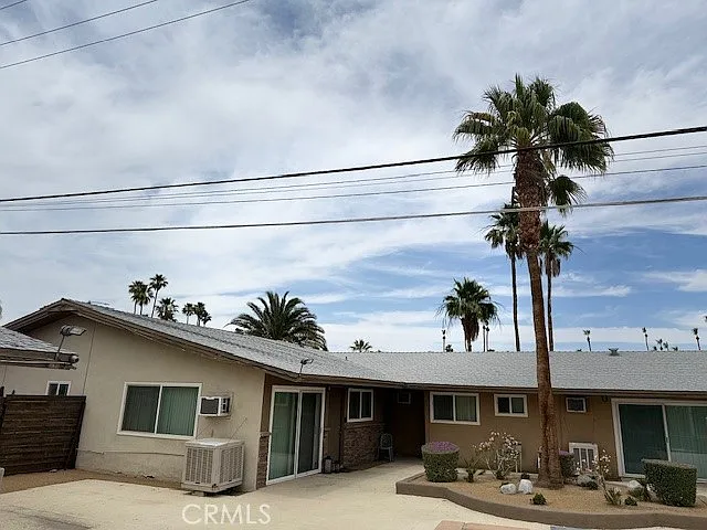 685 E Vista Chino #9 — Photo 21