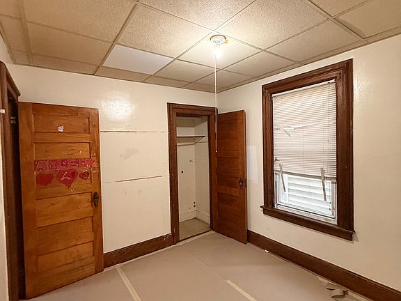 5th image of 188 Walnut St Floor 2