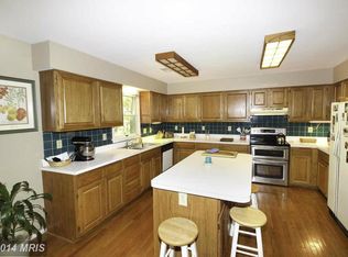 1828 Hyman Ln, Crofton, MD 21114