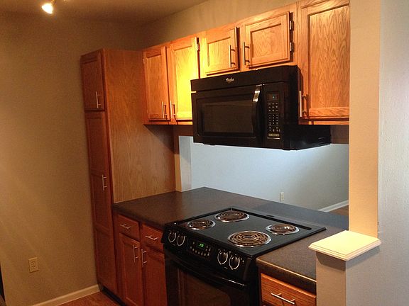 4th image of 10979 Chase Park Ln APT D