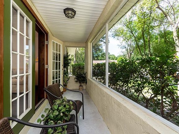 2nd image of 4126 Canoga Park Dr