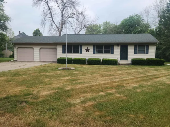 807 S Division St, New Lisbon, WI 53950