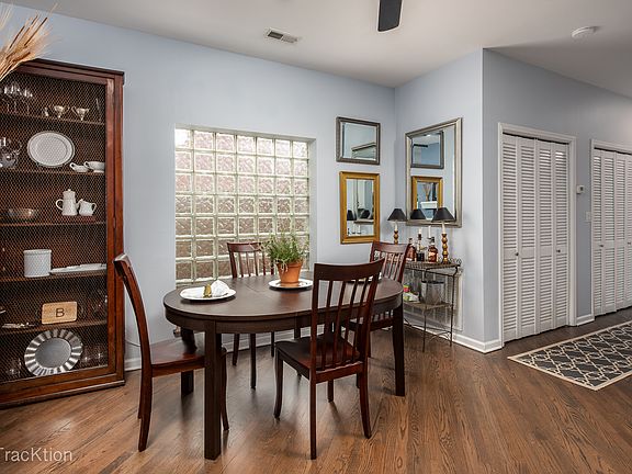 4th image of 1709 N Dayton St #3