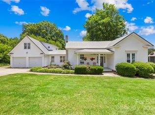 315 S Main St, Davidson, NC 28036