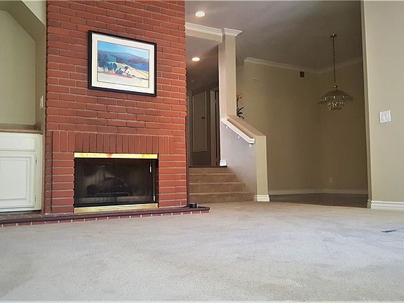 4th image of 20950 Oxnard St APT 61