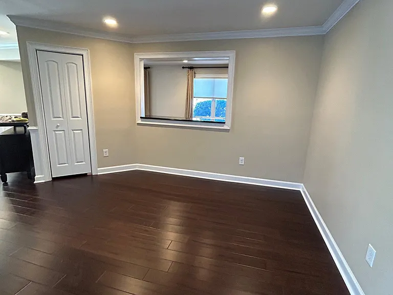 1423 Kathleen Ct — Photo 9