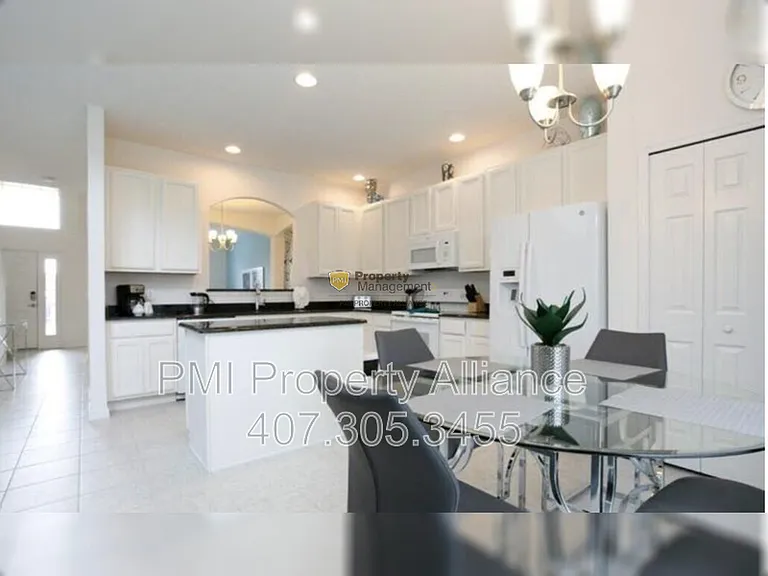 2149 Crofton Ave — Photo 5