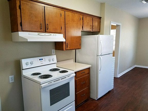 3rd image of 333 Atkins Ave
