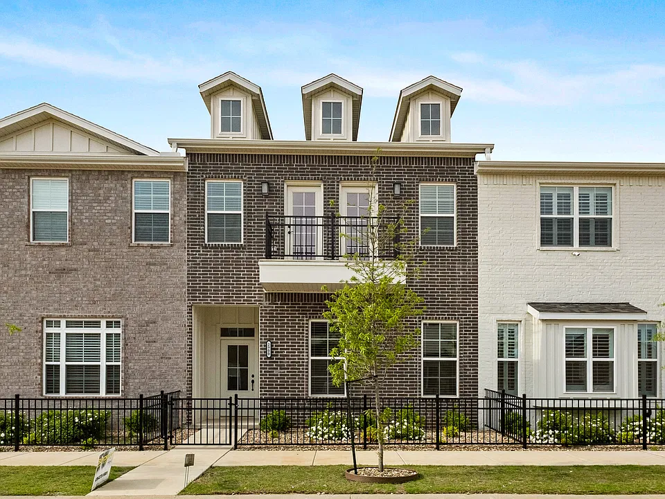 2900 SW Arlington Blvd
