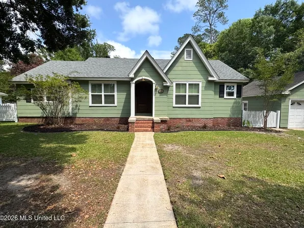 4102 Washington Ave, Gulfport, MS 39507