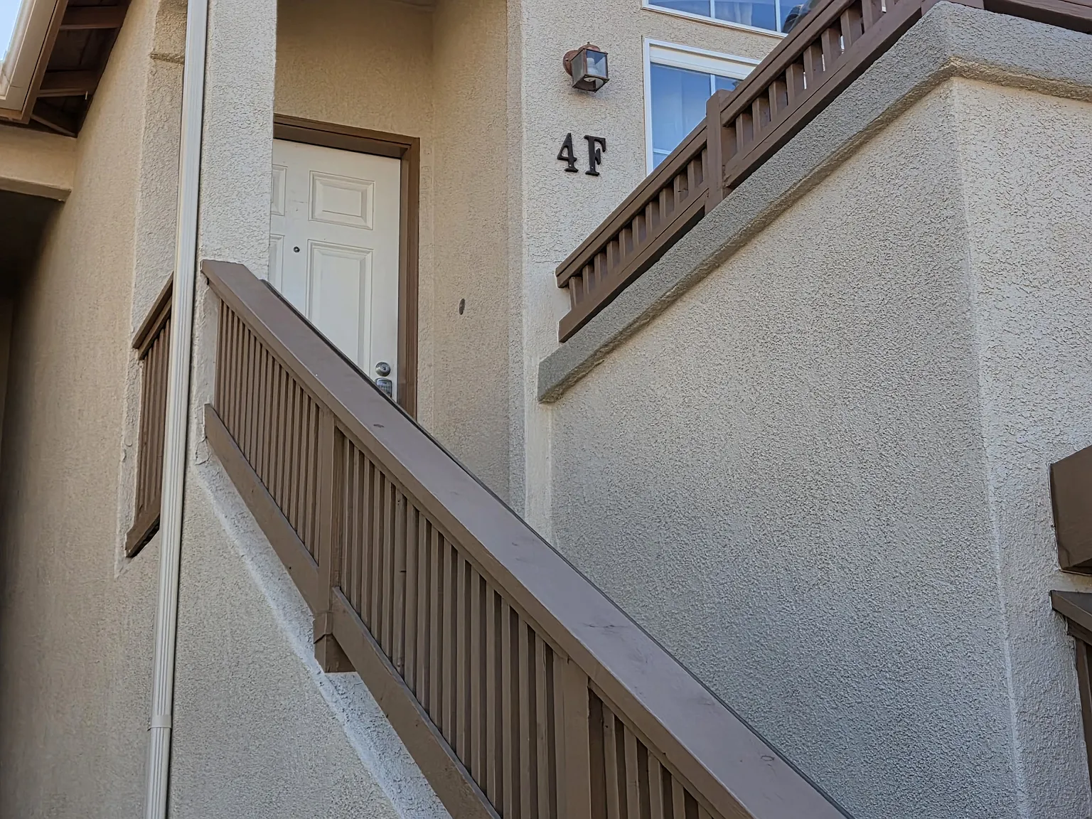 3 bed, 1130 sqft, $2,975 — Photo 1