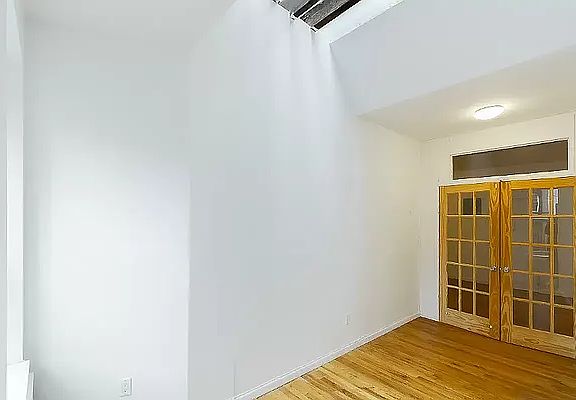 5th image of 360 3rd Ave APT 9