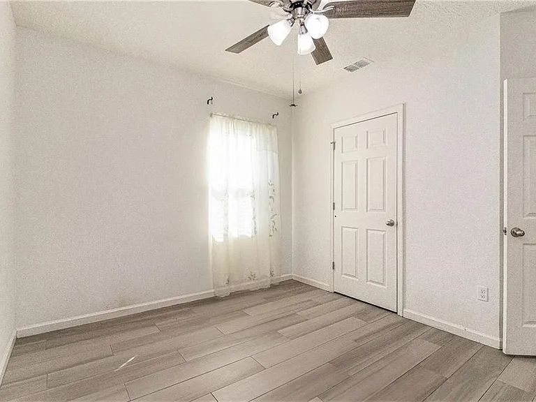 769 Forest Trace Cir — Photo 10