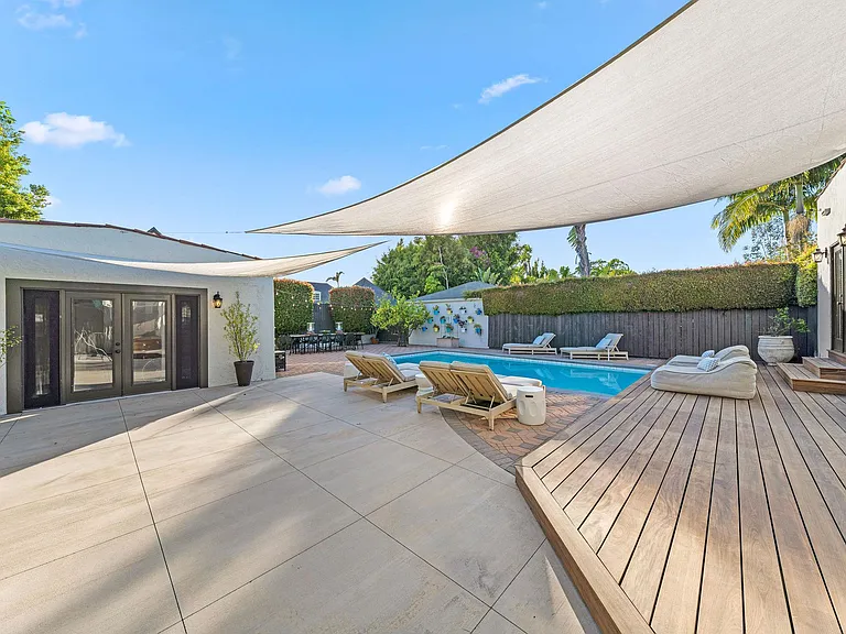 6160 San Vicente Blvd — Photo 18