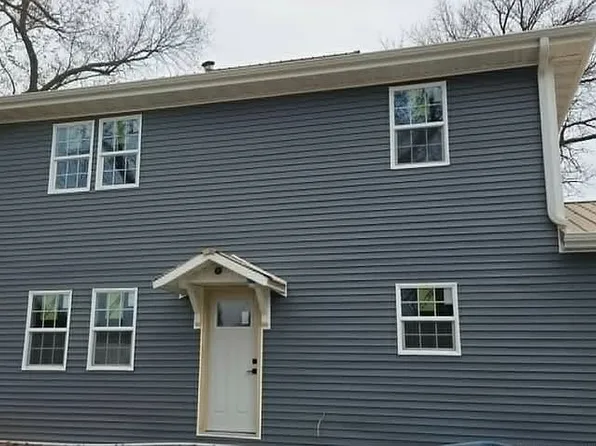 2004 K St, Ord, NE 68862