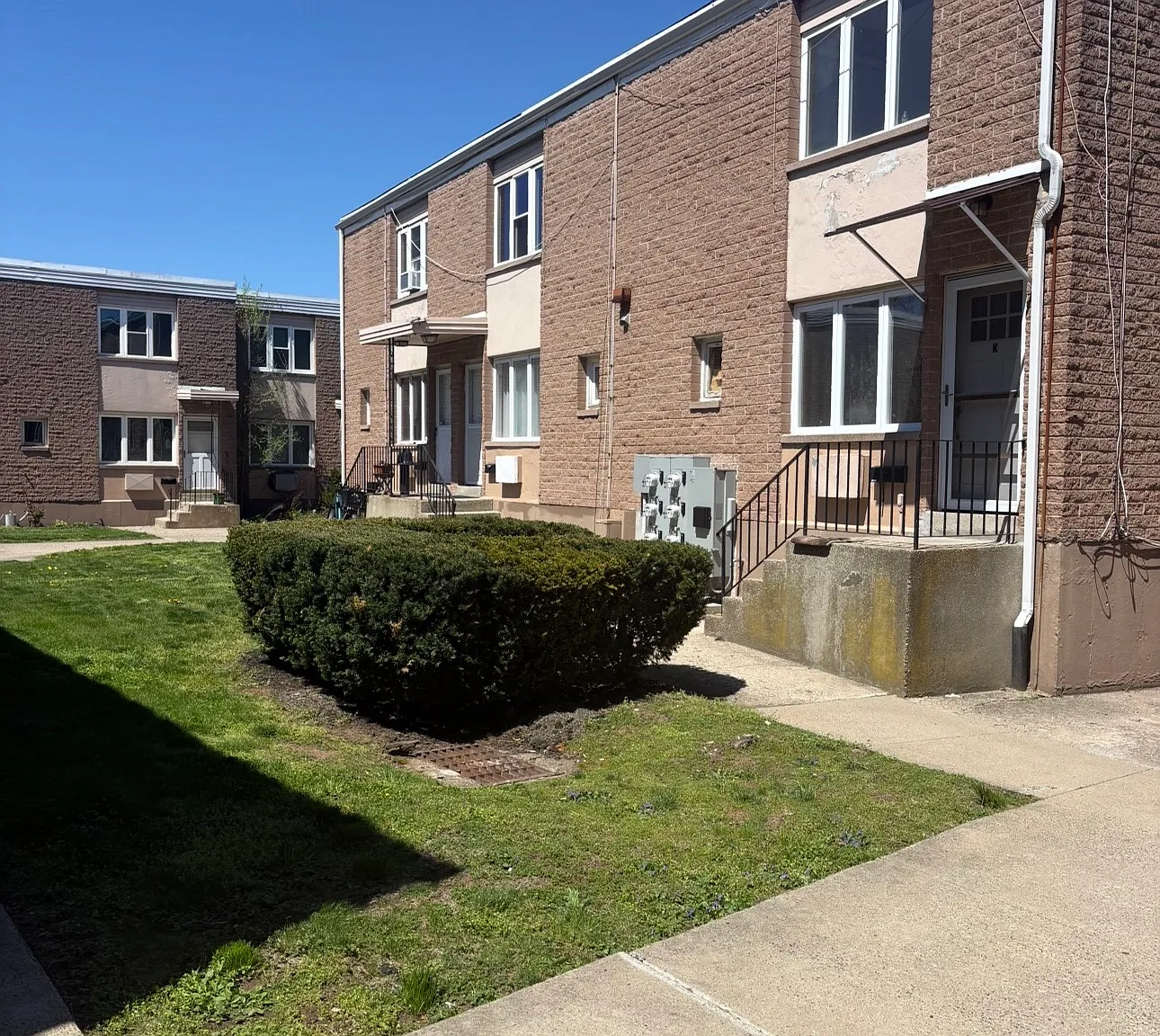 2 bed, 1026 sqft, $2,200 — Photo 4