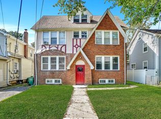 706 Chestnut St., Roselle, NJ 07203