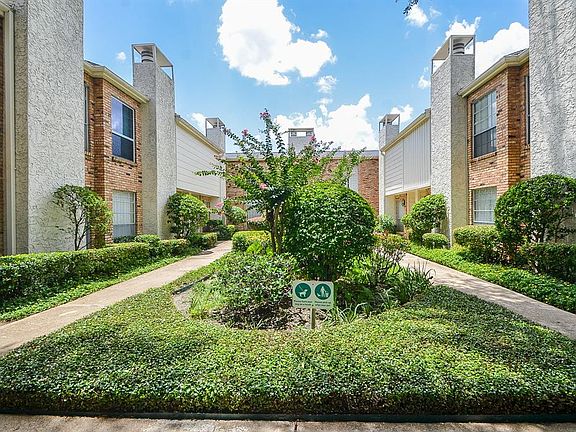 4th image of 6201 Beverlyhill St APT 30