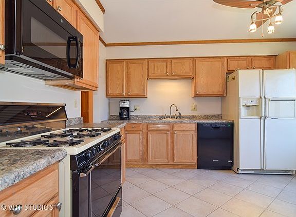 3rd image of 1181 Princeton Dr