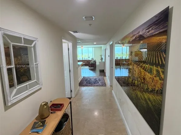 14951 Royal Oaks Ln APT 808, North Miami, FL 33181