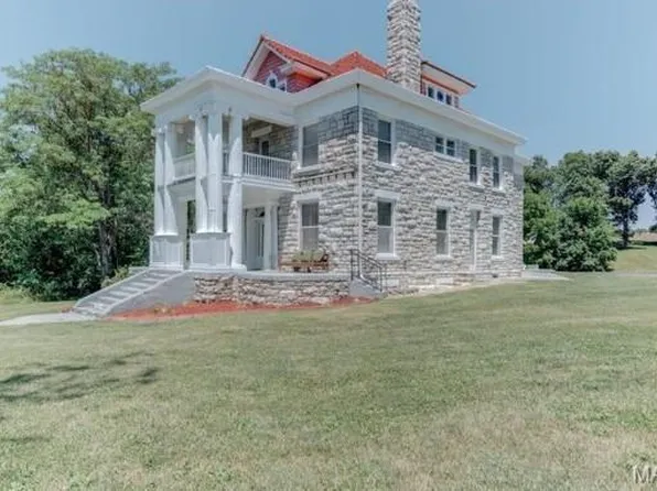 150 Duncan Mansion Dr, Silex, MO 63377