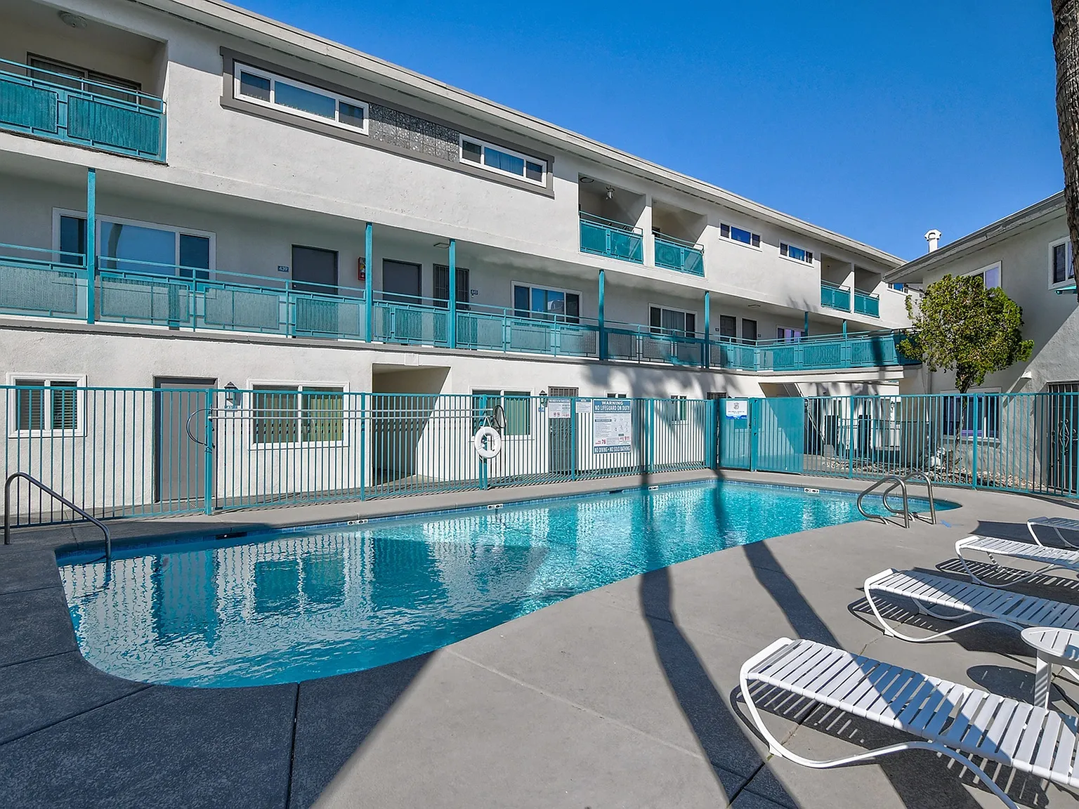 The Hendrix Apartments — Photo 3