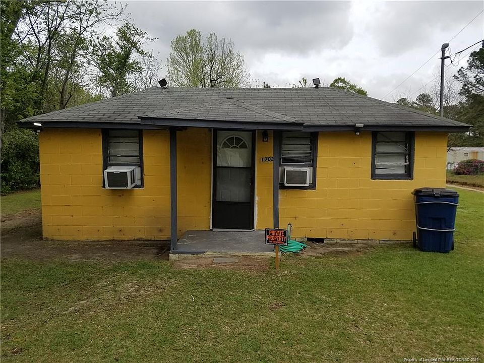1st image of 1702 Silver City St