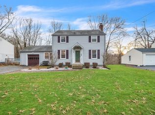 127 Nevins Ave, Longmeadow, MA 01106