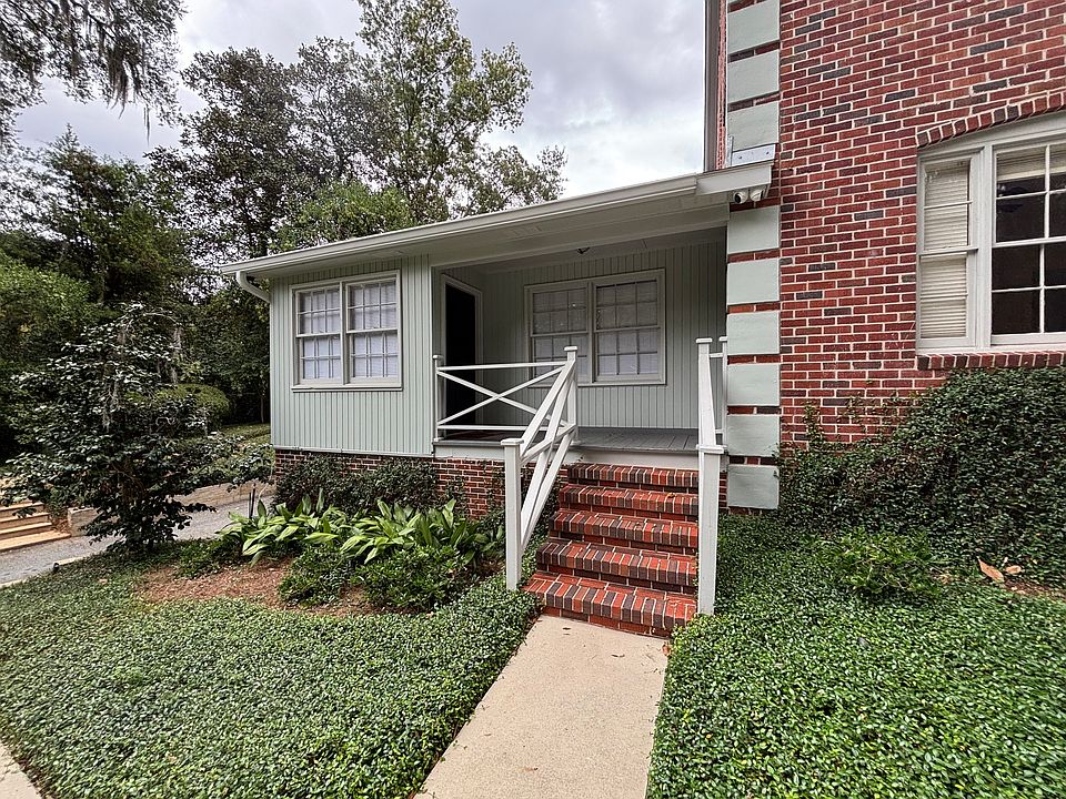 1st image of 1117 Myers Park Dr #1