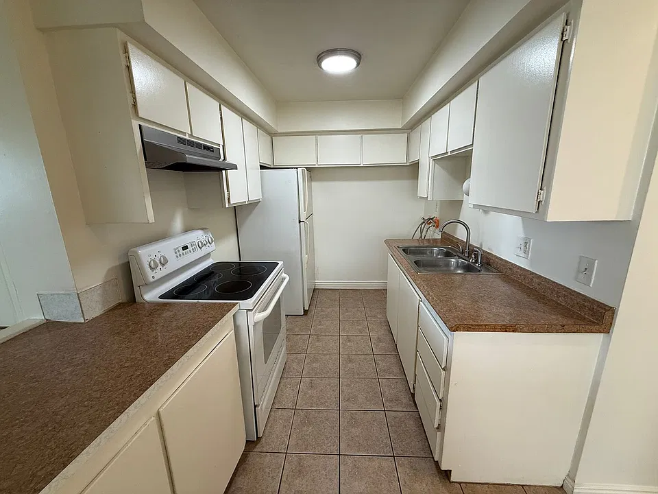 Remodeled Two Bedroom in West Valley