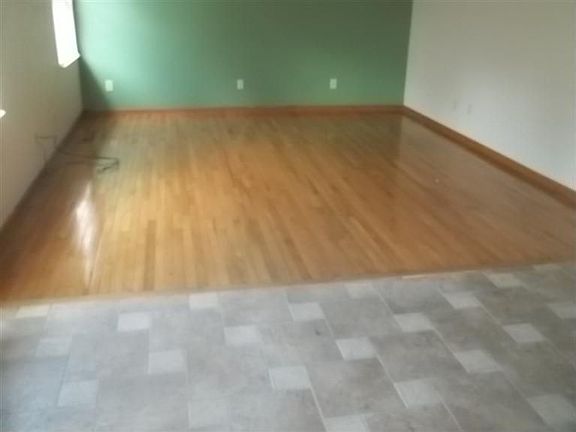 5th image of 247 W Aberdeen Dr