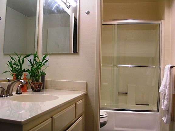 Upper Level Bathroom