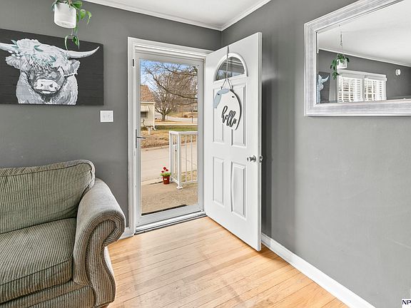3rd image of 401 Hillcrest Dr