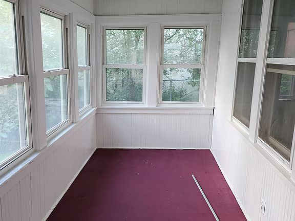 5th image of 2706 Grand St NE #1