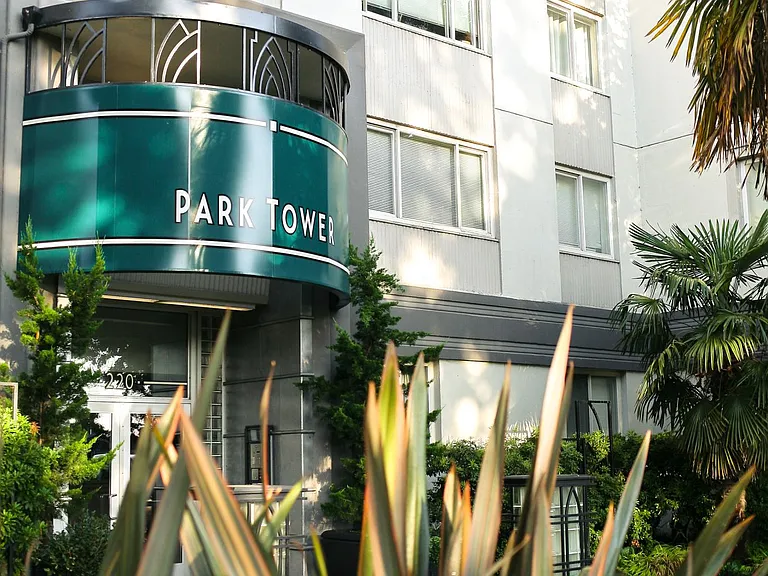 Park Tower Apartments — Photo 54