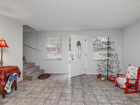 3rd image of 7573 Jasper Ave