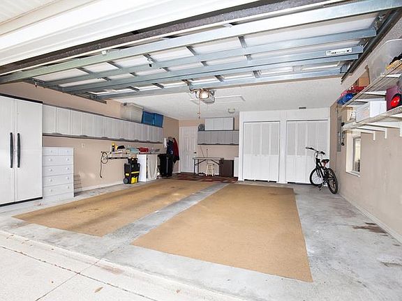 5th image of 2141 Crawford Ct