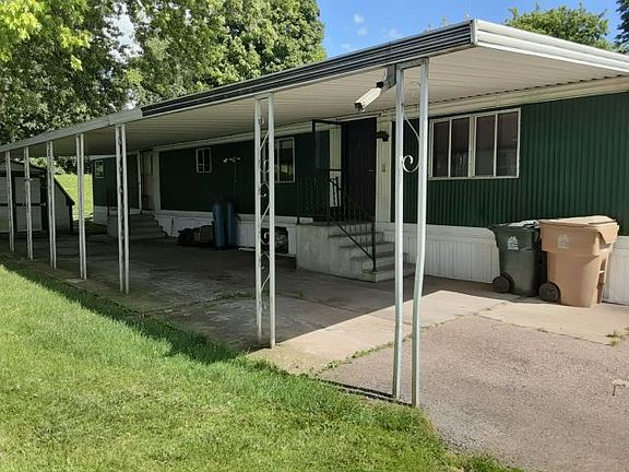 2nd image of 17 Malibu Dr #350