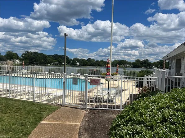240 Dockside Dr APT C, Hampton, VA 23669