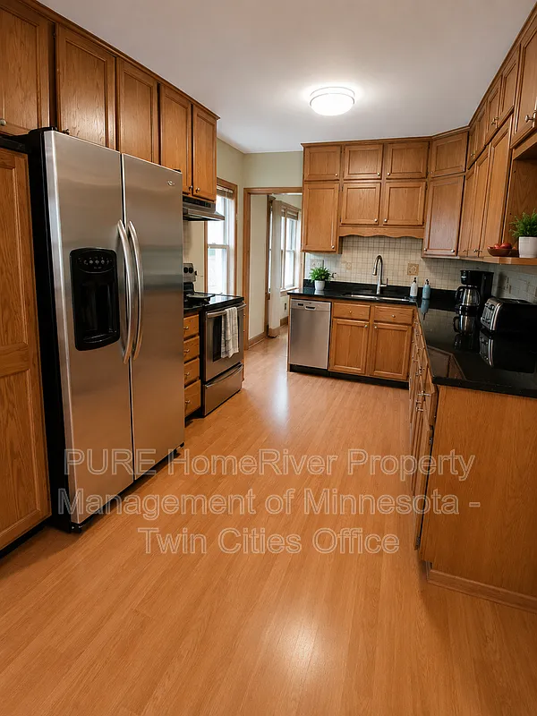 3 bed, 2.0 bath, 2328 sqft, $2,549 — Photo 4
