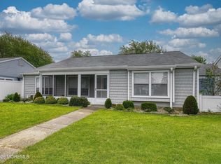 943 Liverpool Circle #B, Manchester, NJ 08759