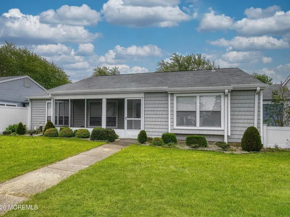 943 Liverpool Circle #B, Manchester, NJ 08759