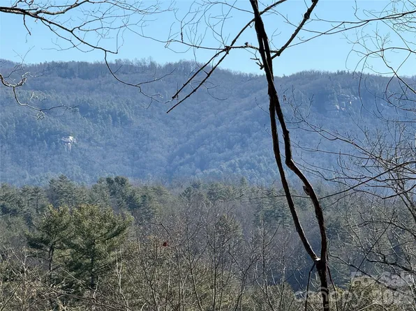 33 High Point Trl, Brevard, NC 28712