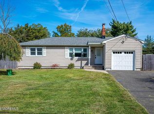 737 Brookside Dr, Toms River, NJ 08753