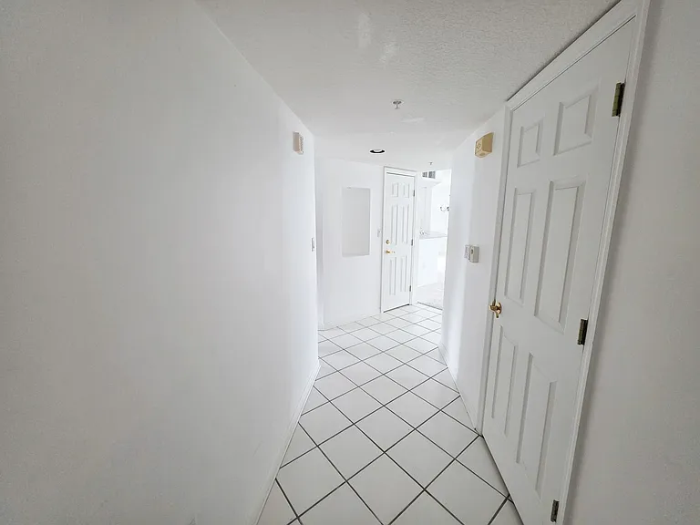 5051 N Highway A1A #7-6 — Photo 3