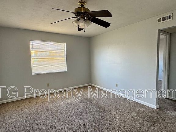 3rd image of 211 9th St N APT 5
