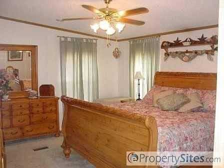 2nd image of 225 Amanda Acres