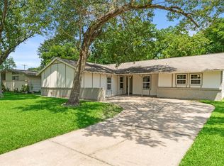 7034 Hazen St, Houston, TX 77074