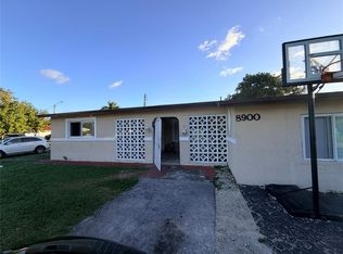 8900 NW 26th Pl, Sunrise, FL 33322